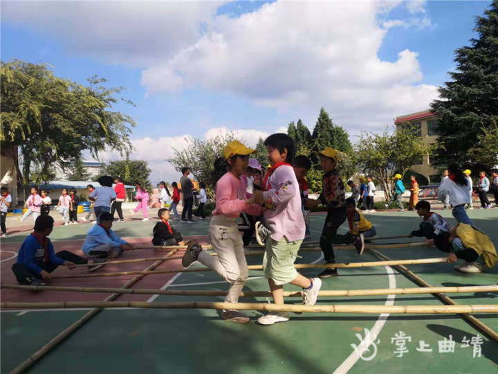 多彩大课间活动视频,宣威十中大课间