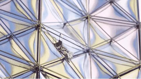 三宅一生褶皱面料,三宅一生揭秘