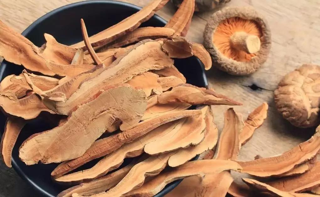 抗衰老中药材大全及药效作用,美白祛斑抗衰老的中药材