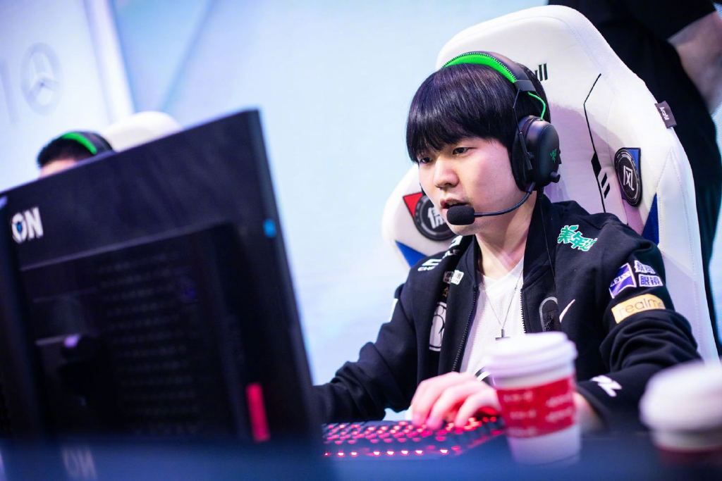 鐖嗗喎lpl,涓夊満姣旇禌鐖嗗喎lpl