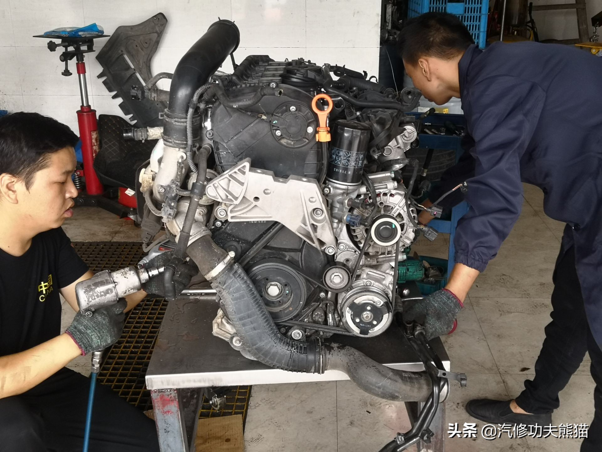 大众cc烧机油一般问题出现在哪里 (大众cc烧机油是什么表现)