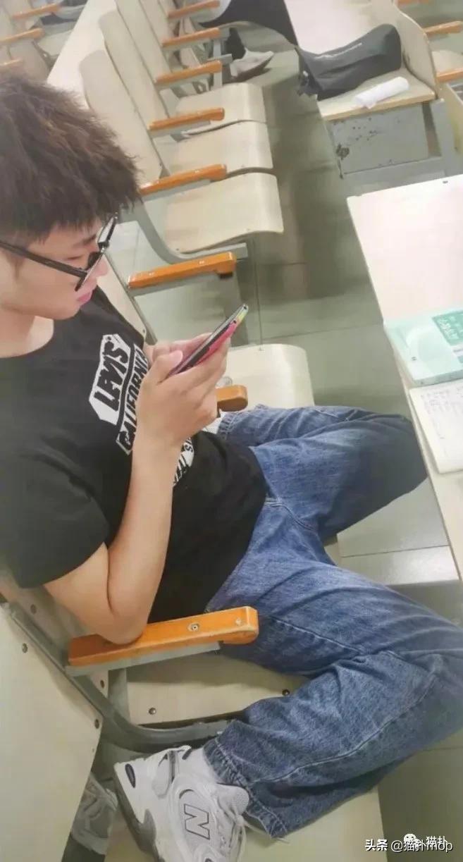 沙雕图聊天,沙雕图片一看就会让人笑不停