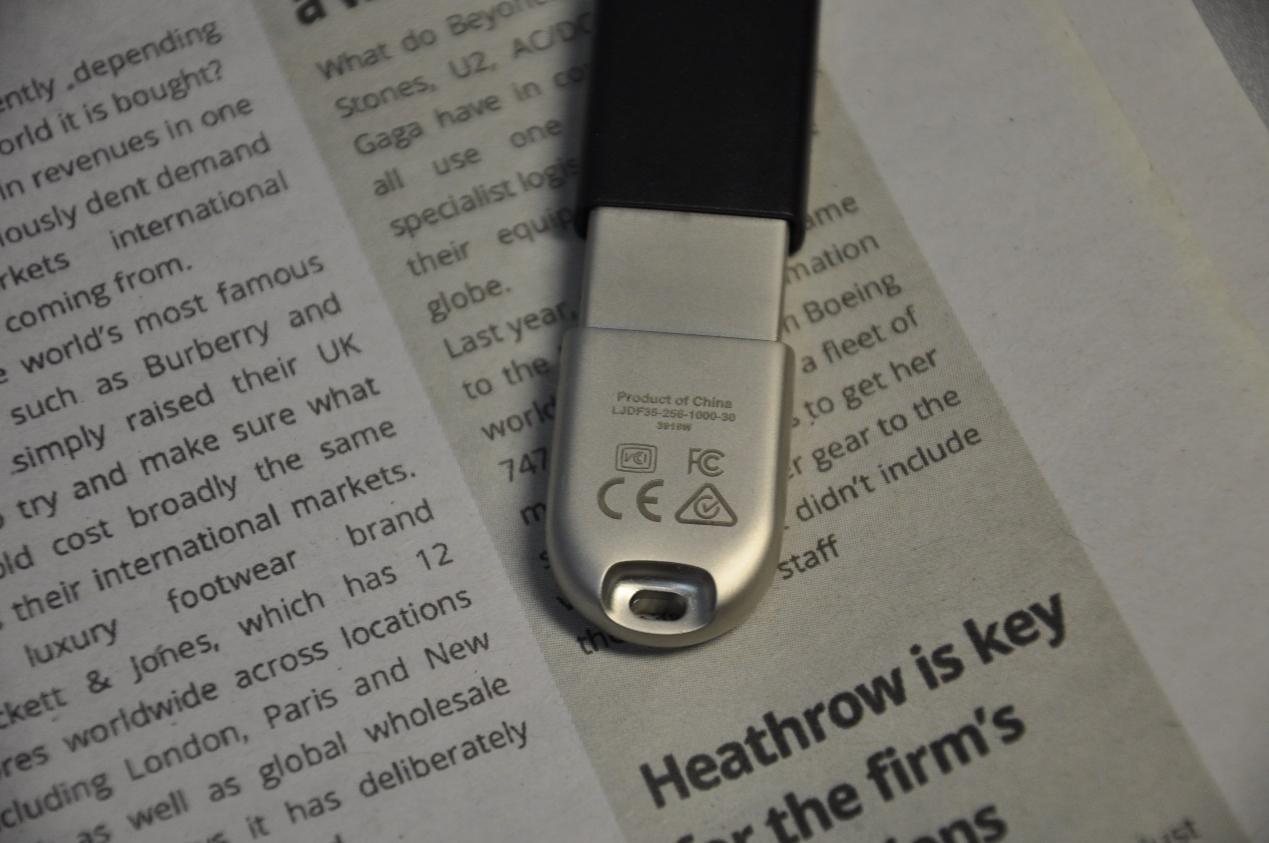 指纹加密更方便-Lexar雷克沙F35指纹识别加密U盘轻体验