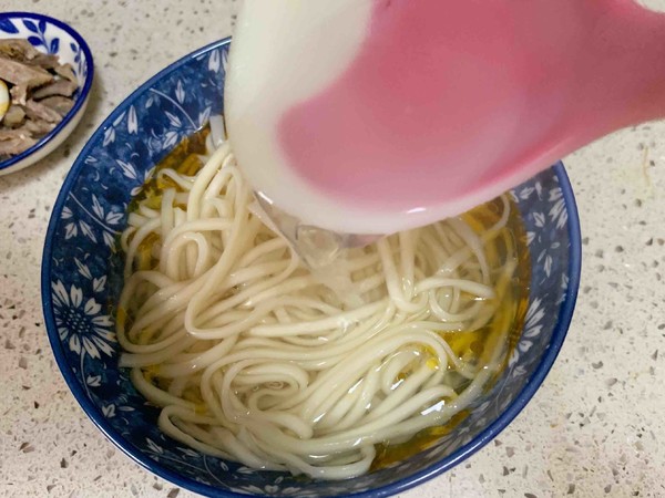 汤好喝的羊肉汤面,来碗牛肉疙瘩汤