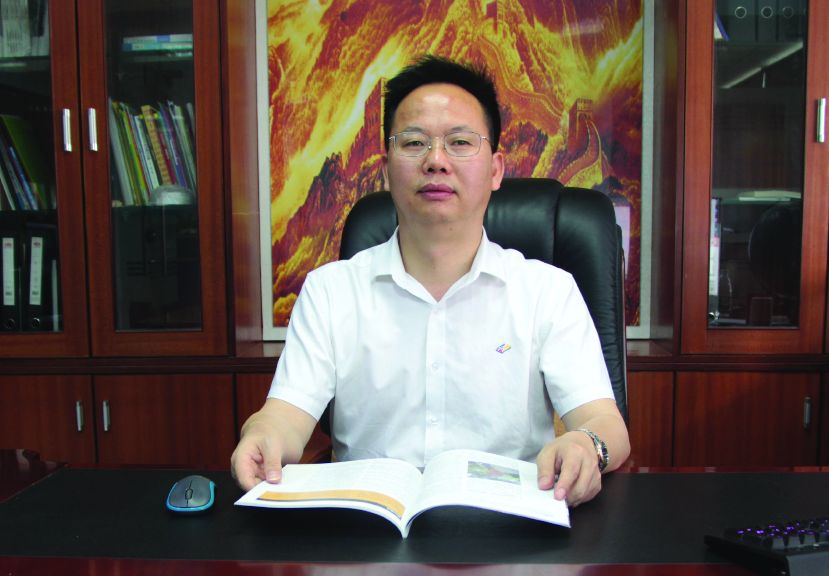 钟福明：坚守在包装印刷产业领域的“能工巧匠”