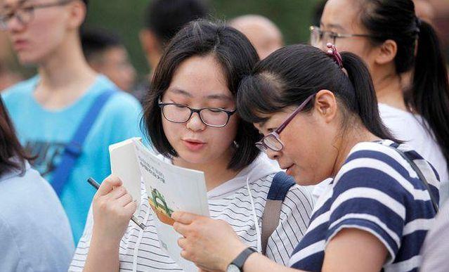 适合女生报考的专业好就业,冷门高薪适合女生的专业