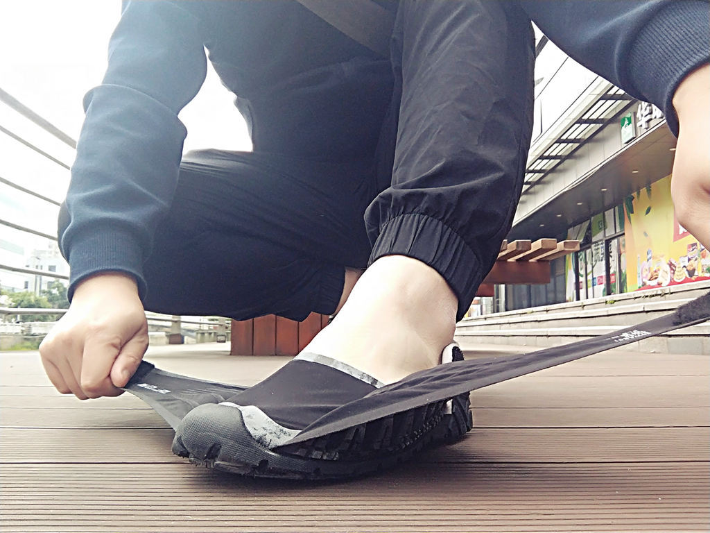 奇怪而又舒适:VibramFuroshiki包裹鞋体验