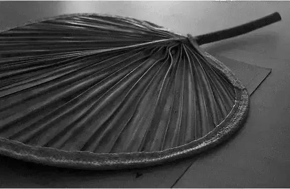 泪崩了歌曲原唱,泪崩了原唱完整版视频