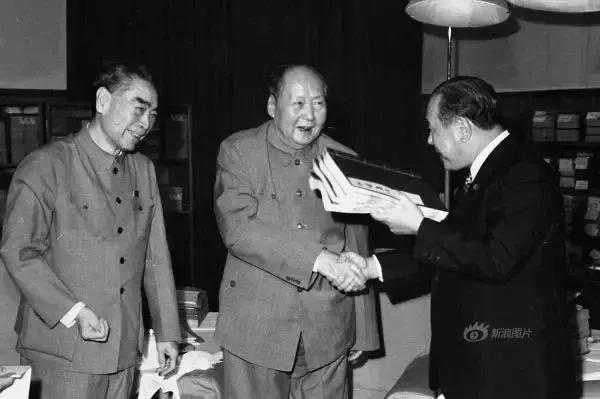 126张照片缅怀毛主席一生!