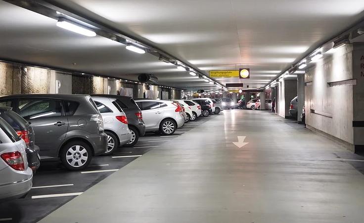 地下车库除湿最好的方法,如何解决地下车库潮湿问题