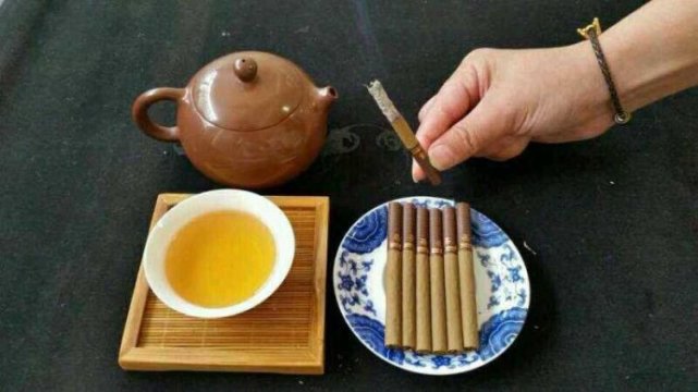 香烟和茶烟哪一个对身体危害更大,茶烟真的比香烟更健康吗