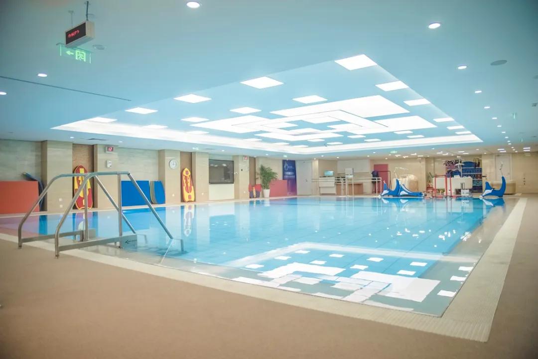 “水中运动”来咯！被明星安利的轻奢运动新玩法