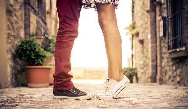 惹处女座男朋友生气了该怎么哄,异地恋男朋友生气了教你一招哄好