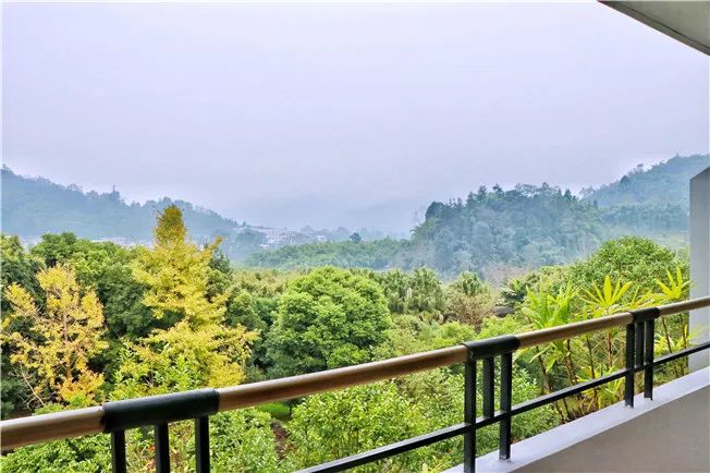 雅安楠水阁温泉游玩,雅安楠水阁酒店和梦温泉哪个好