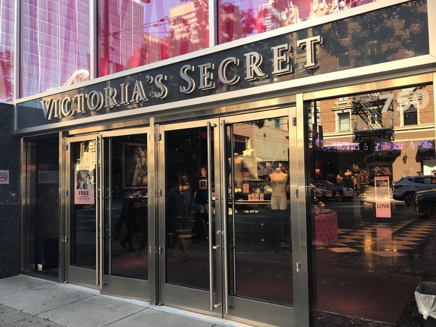 太惨了，倒闭的不止餐馆和旅社，加拿大这些品牌可能再也看不到了