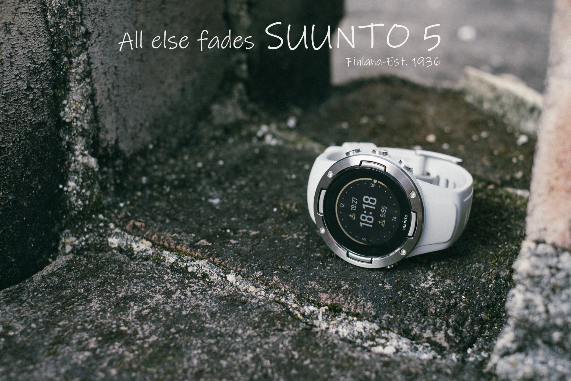 颂拓5黑白限量,颂拓suunto5智能运动手表