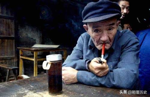 鼻梁塌的意思,鼻梁塌是为啥呢