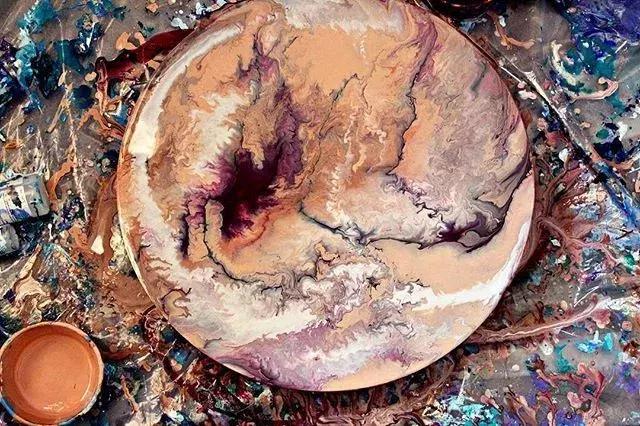 抽象画怎样画得简单又好看,看似复杂实则画起来简单的抽象画