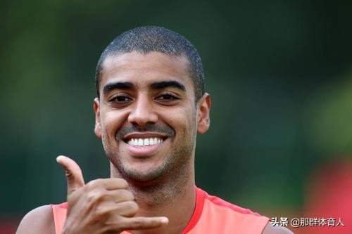 曾经的欧联杯射手王，当打之年来到中超，如今要为中国而战