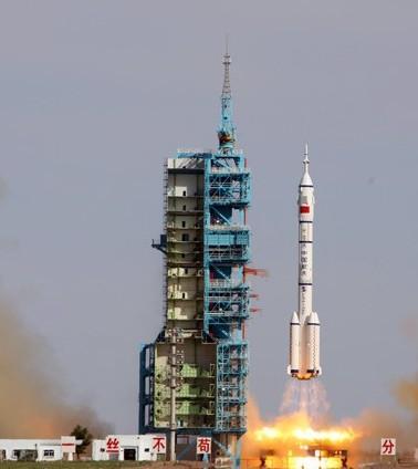 武汉英雄的城市浴火重生,英雄的城市武汉简介