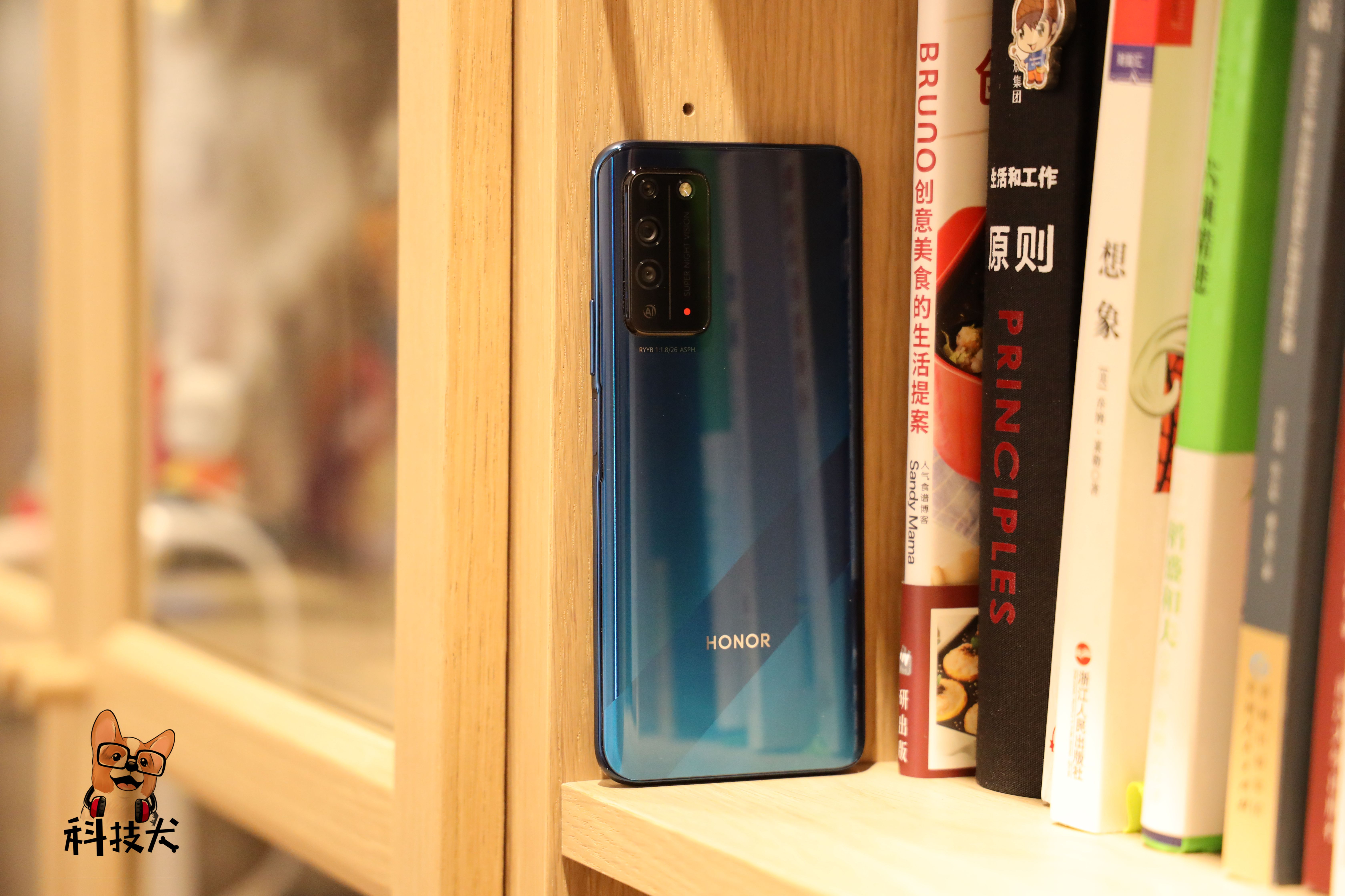 两千五左右的5g手机推荐性价比高,8g+256g的5g手机值得买哪一个