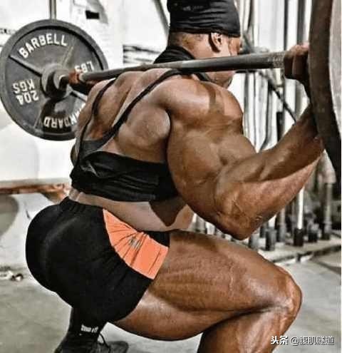 深蹲的好处和标准动作男,深蹲如何做最合适效果最好