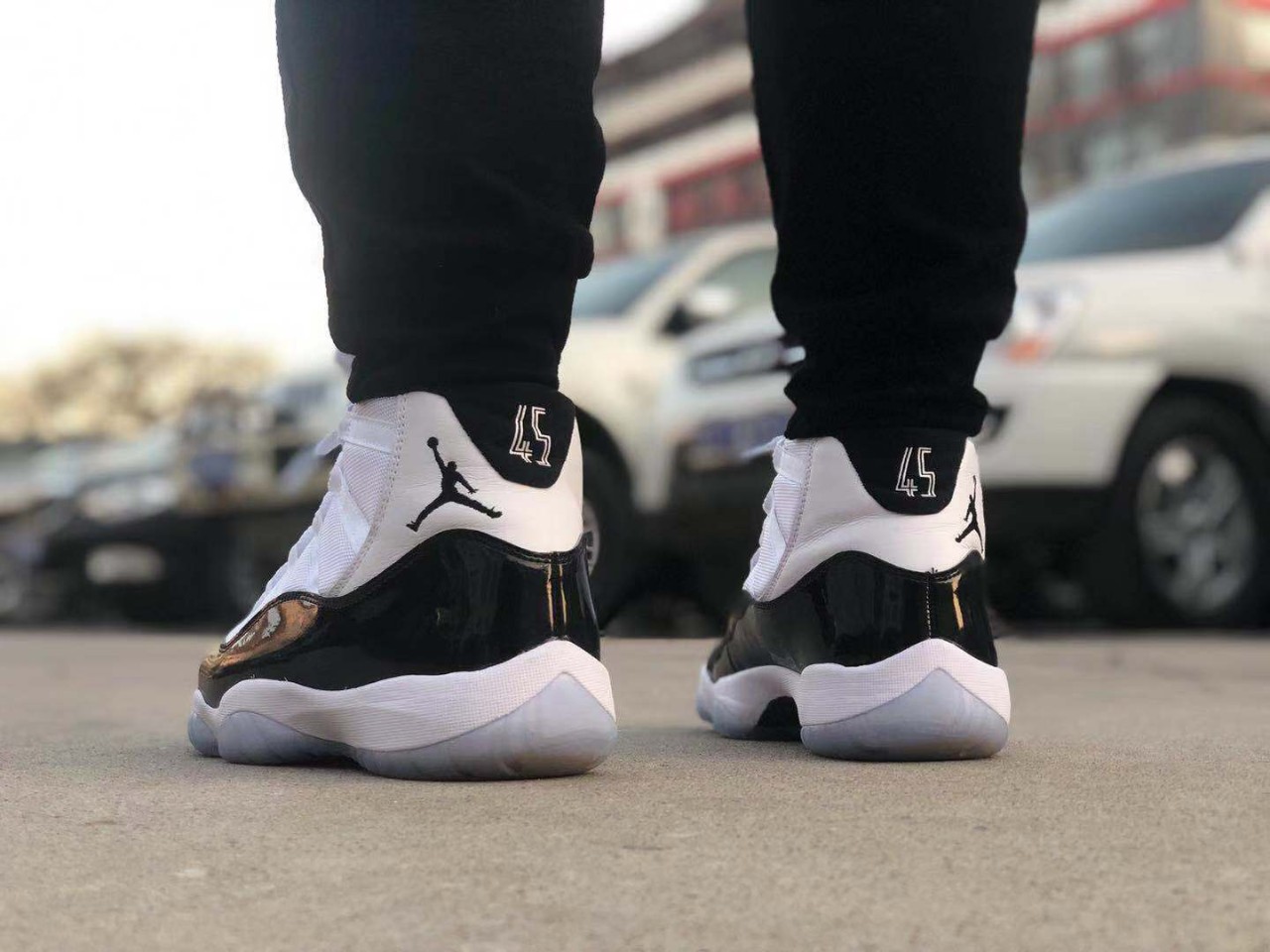 耐克aj11黑红,耐克aj11开箱