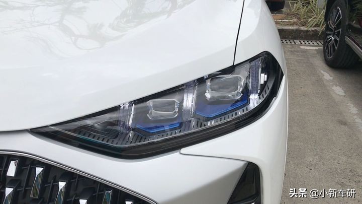 wey摩卡颜宇鹏试驾,wey摩卡最新试驾视频