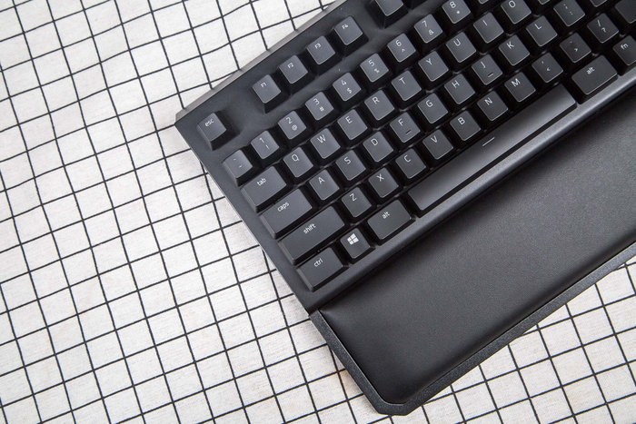 雷蛇黑寡妇精英键盘测评,黑寡妇雷蛇键盘标准版测评