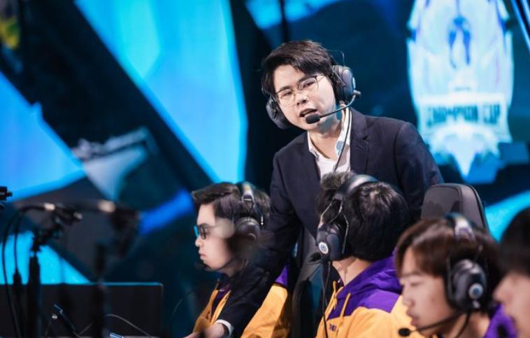 Hero超话主持卸任，运营离职，“哲系”都被清理，lyy彻底掌权