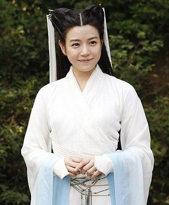 遮秃头又显脸小的刘海发型,头发遮大脸显脸小