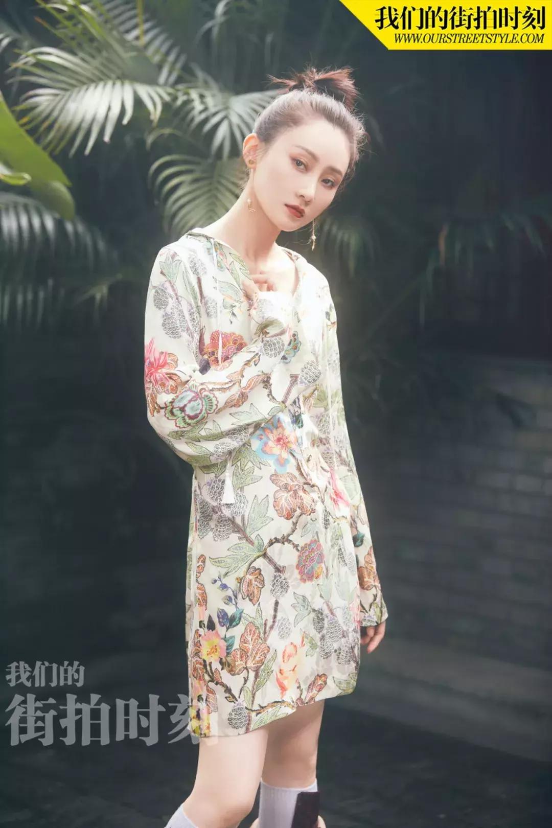 谭松韵张新成同款衣服,热依扎新剧同款黑色衣服