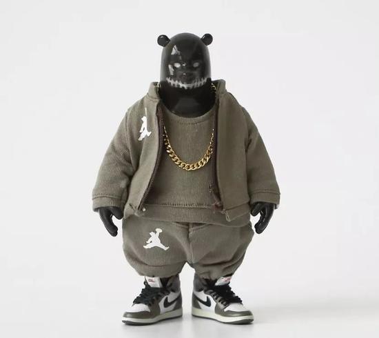 手办都比我穿得好系列!这位大神的玩偶,足下已经穿上了AirMag