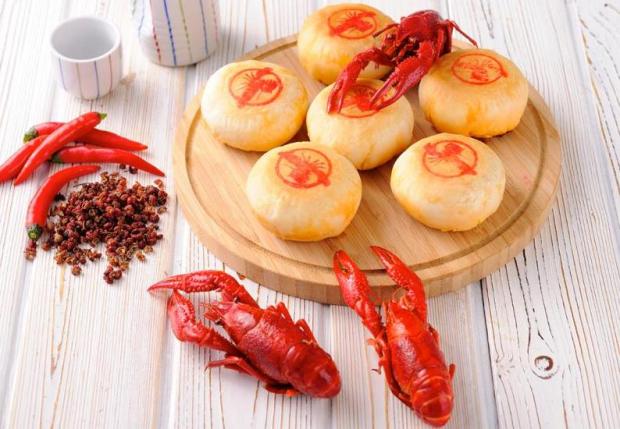 干掉冰箱后，30分钟到手的不仅有鲍鱼、榴莲，还有鲜花和常用药