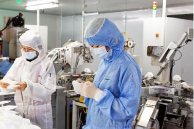 深企复苏者点赞礼，稳健医疗全棉时代跑出深圳加速度