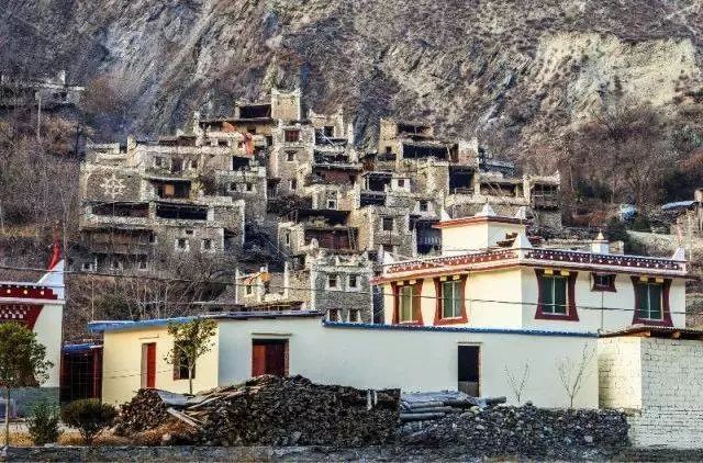 去古尔沟怎么玩,古尔沟看雪山泡温泉