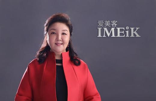 爱美客是医美行业龙头企业,爱美客兼具产品与业绩的医美龙头
