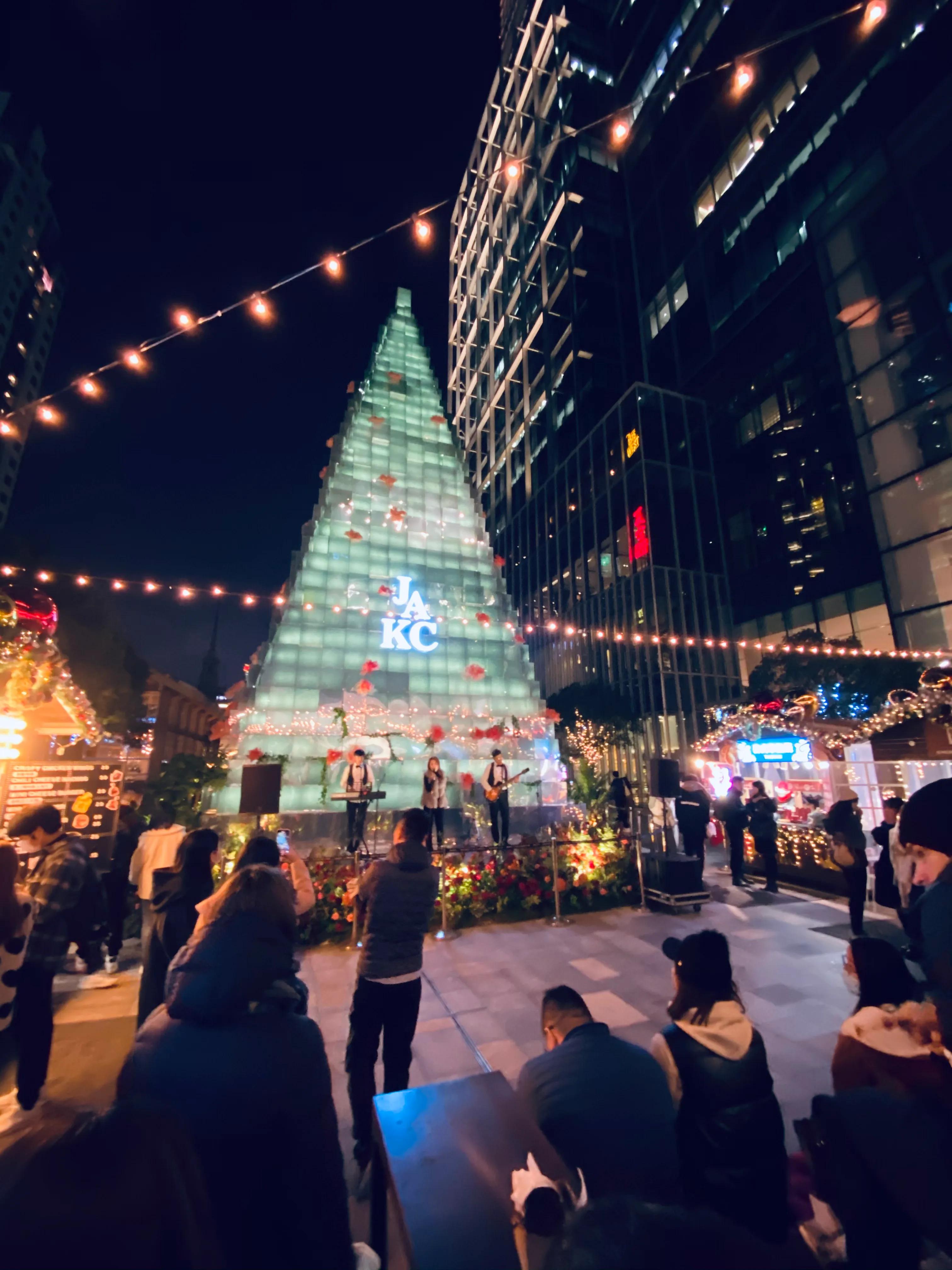 涓婃捣闈欏畨鍢夐噷涓績鏀荤暐,涓婃捣闈欏畨鍢夐噷涓績鍟嗗満