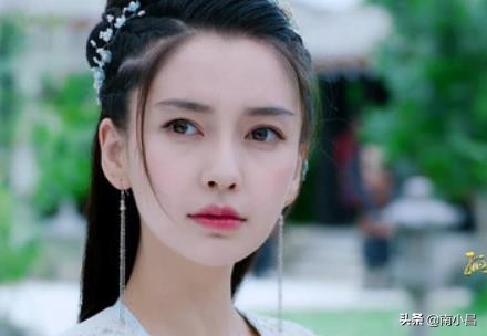 迪丽热巴参加跑男和baby对比,迪丽热巴是在哪一季入驻跑男的