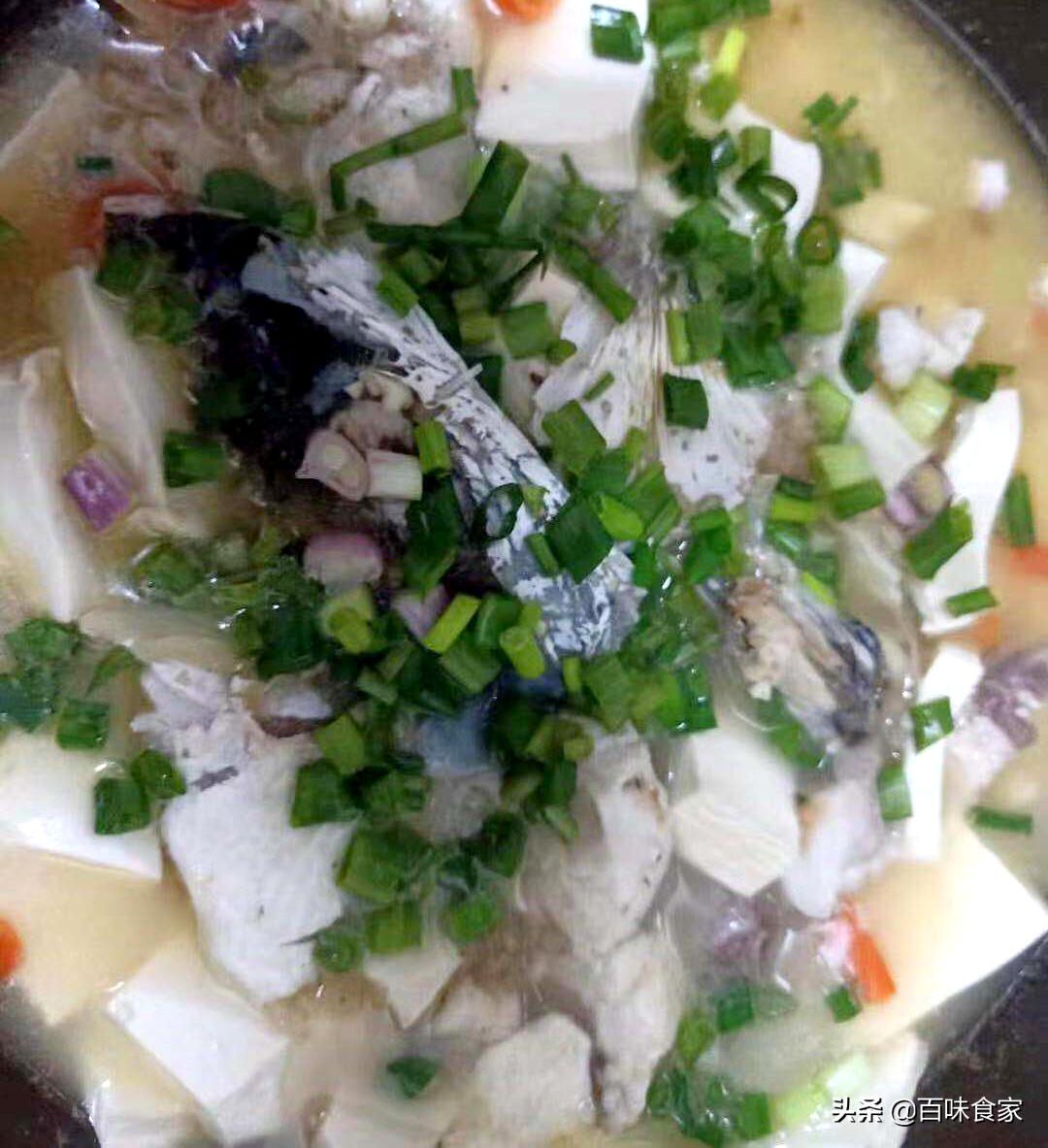 酸菜豆腐炖鱼汤的做法大全家常,豆腐炖鱼怎么做好吃又简单视频