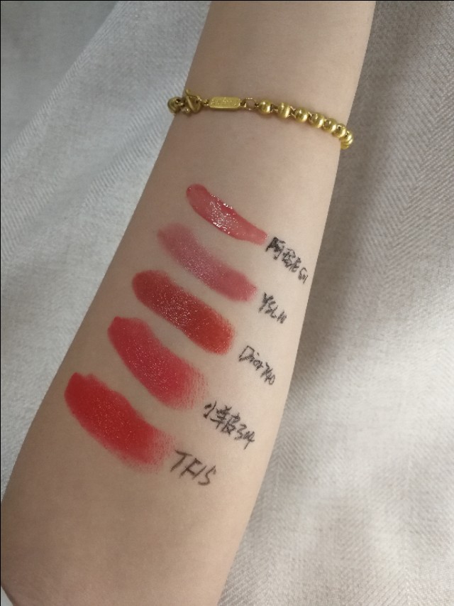 最应该买的五只口红是什么 (一定要拥有的5支口红)