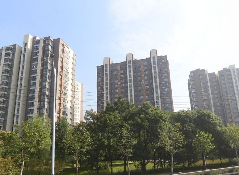 南京阿尔卡迪亚小区绿化率,荣盛阿尔卡迪亚小区环境