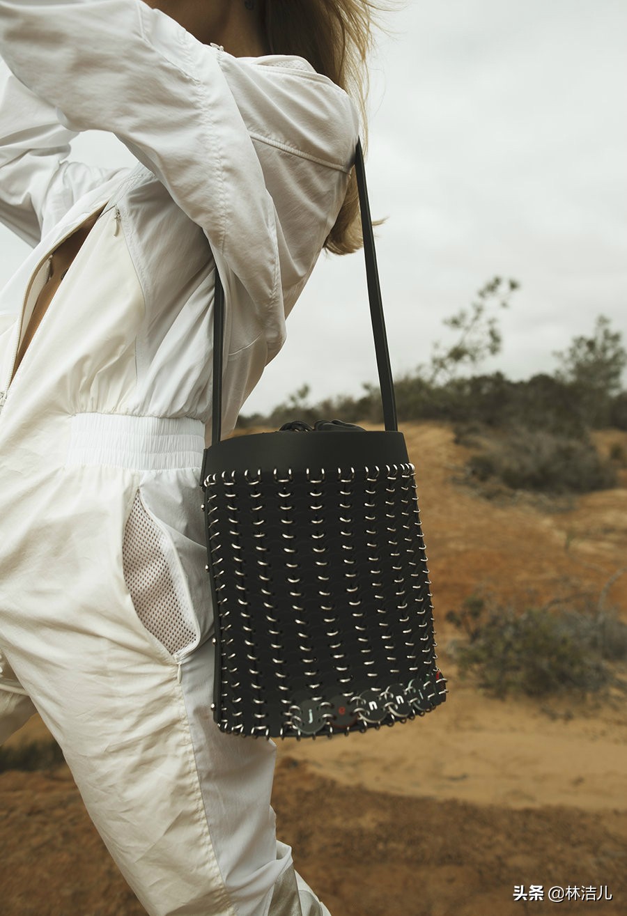 别再瞎买包包了原厂清仓大牌男包,别再沉迷大牌这5款小众品牌包包