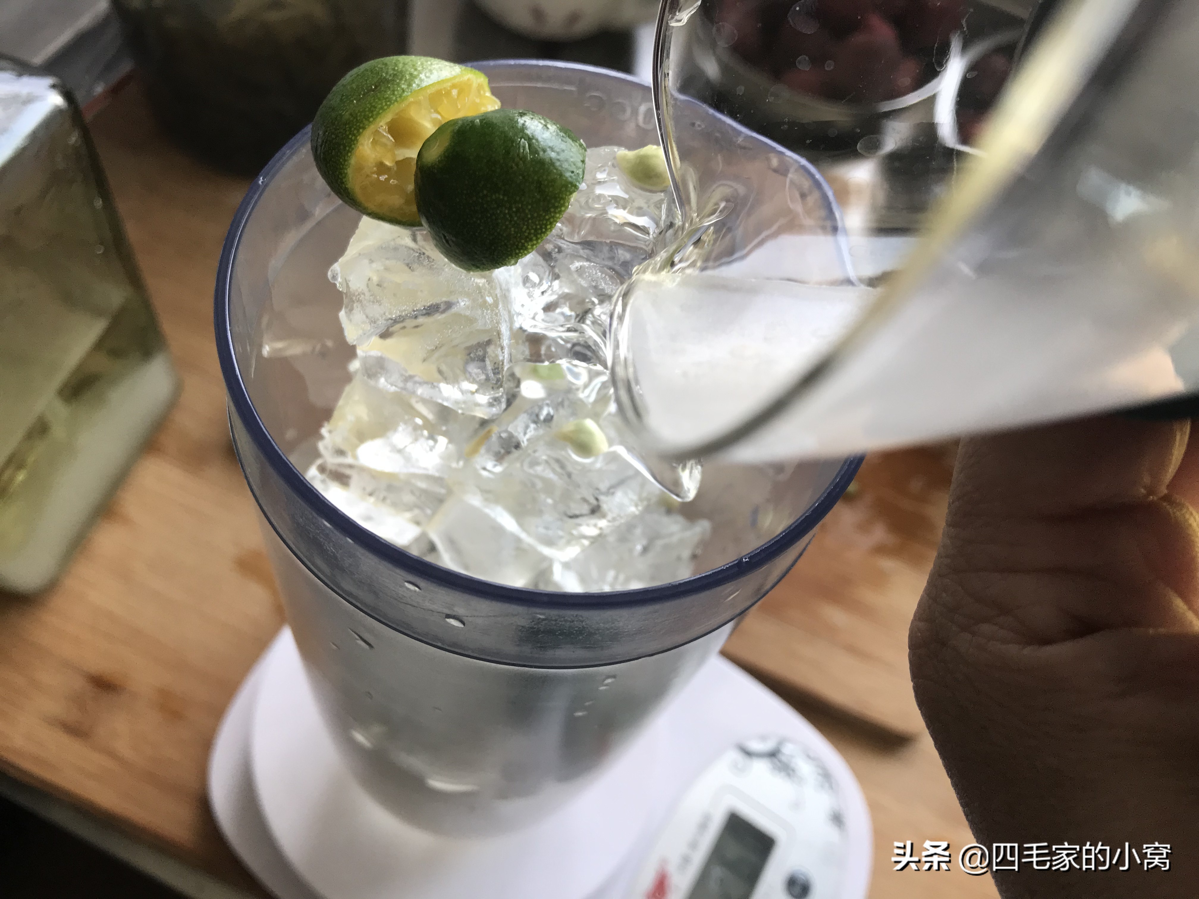 水果奢侈吃法，用自制零添加大果粒水果酱，制作爆款夏季清凉沁饮