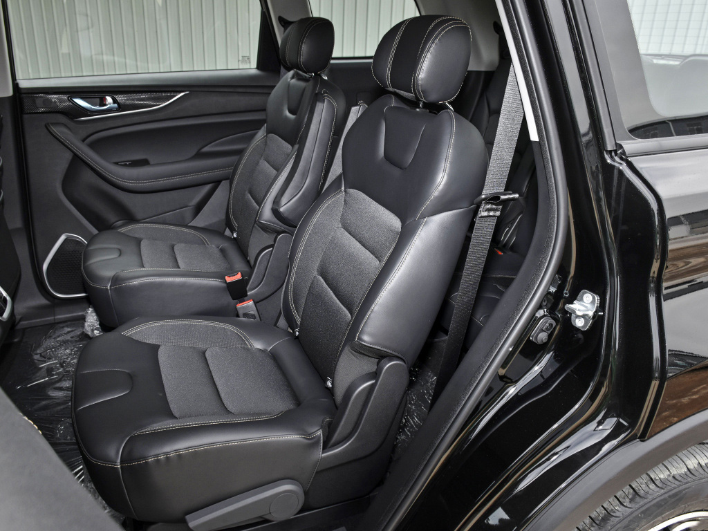 长安蓝鲸版大七座,长安蓝鲸发动机7座