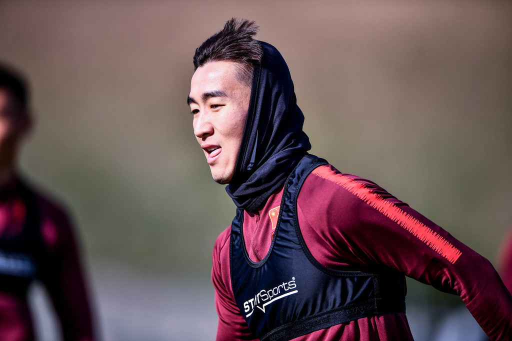 东亚杯国足0比3不敌韩国,东亚杯国足韩国直播