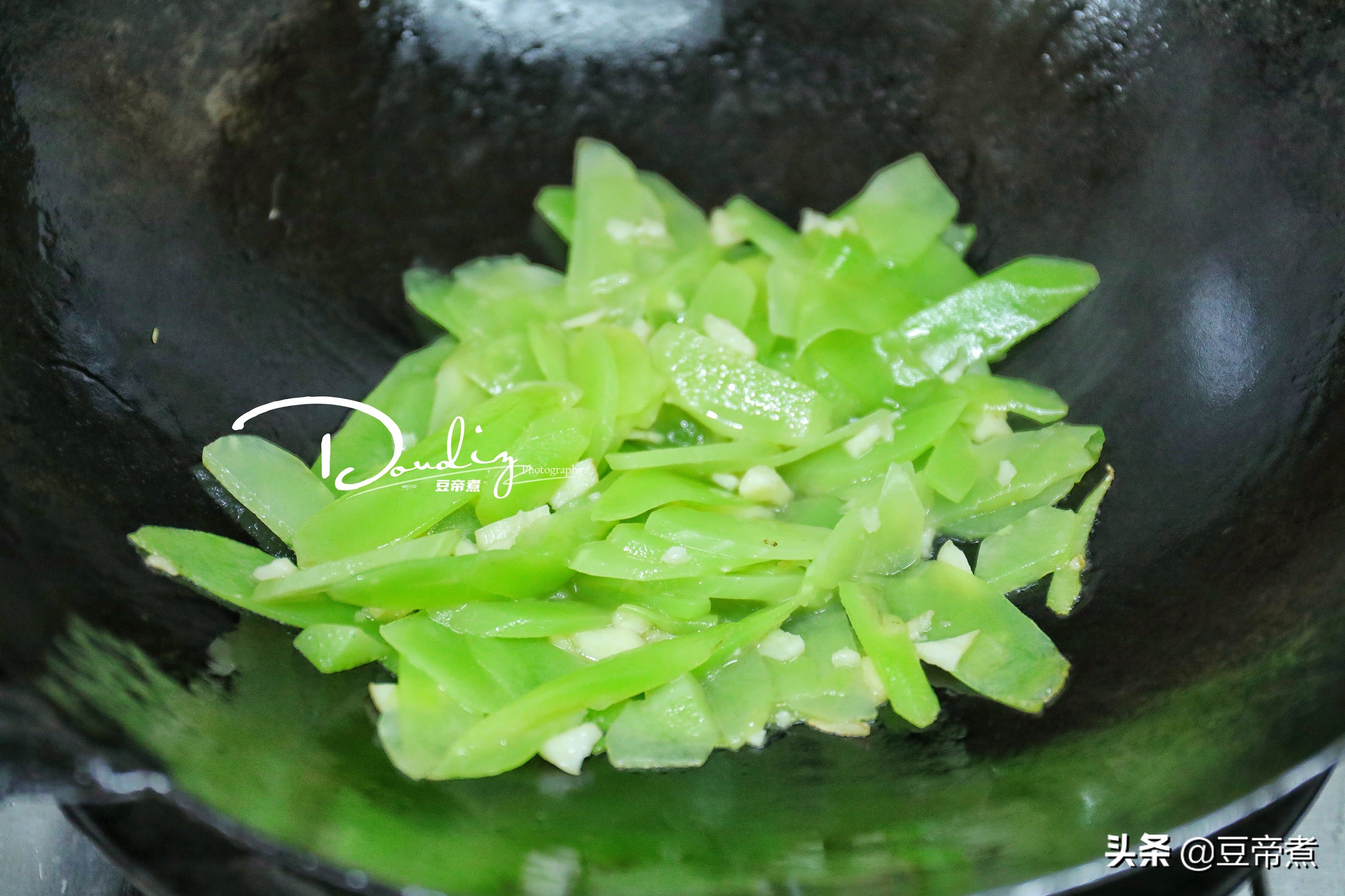 八十年代特色老盒饭,八零年代铁饭盒便当