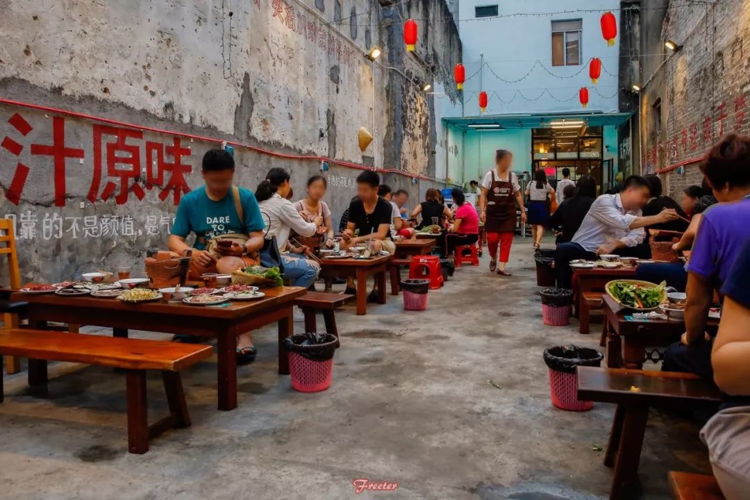 瓦片烤肉是哪里的,正宗瓦片烤肉