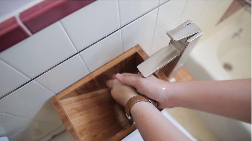 怎样让马桶水箱冲一半的水,虹吸马桶和直冲马桶省水