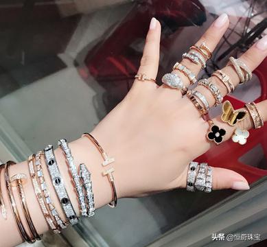 一个月的工资可以买什么首饰,不同月薪的人怎么选珠宝